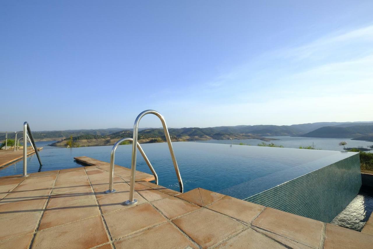Casas De Alisne Guest House Almodóvar del Río Eksteriør bilde